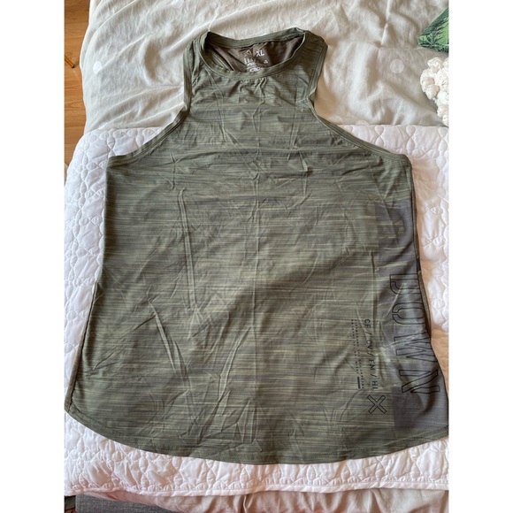 reebok high neck tank